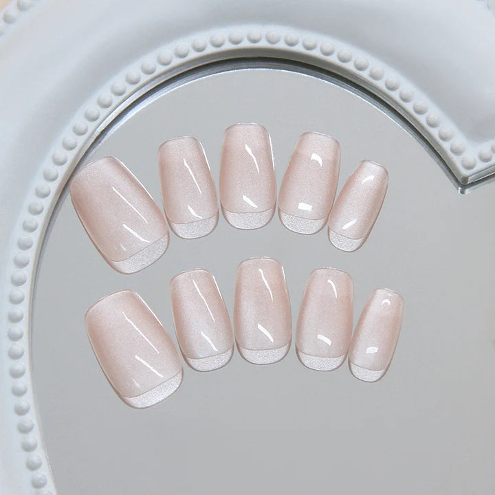 Aurellia | Almond French-Style Cat-Eye Rosy Press-on Nails