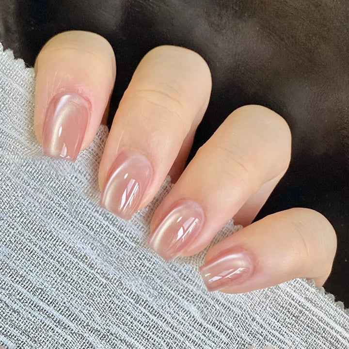 Aurellia | Almond French-Style Cat-Eye Rosy Press-on Nails